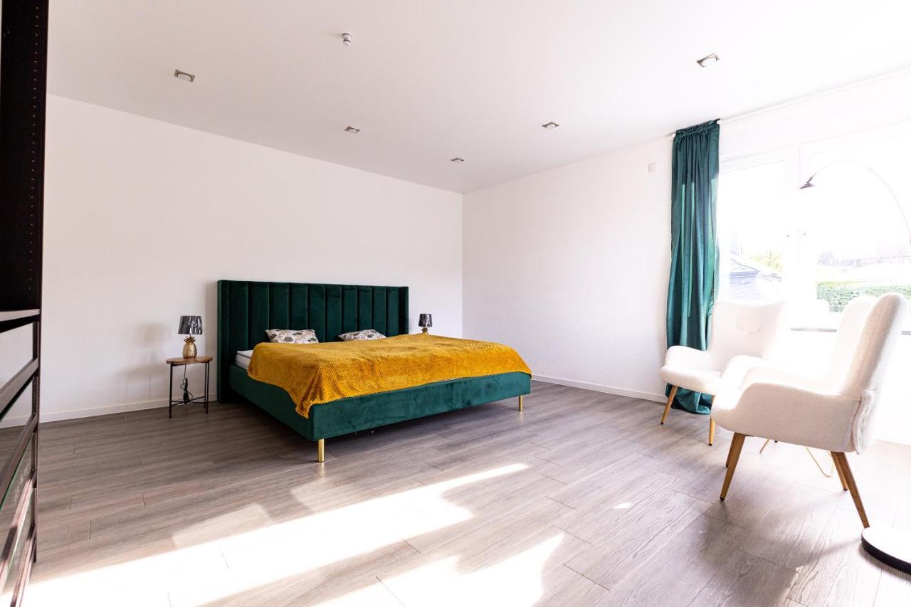 Design Apartment Zentral Fuer 6 In Andernach: Ausblick, Wifi, Kueche Exteriér fotografie